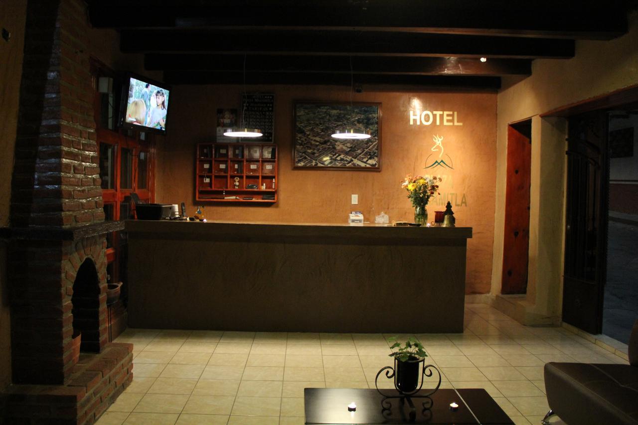 Hotel Plaza Mazamitla Buitenkant foto