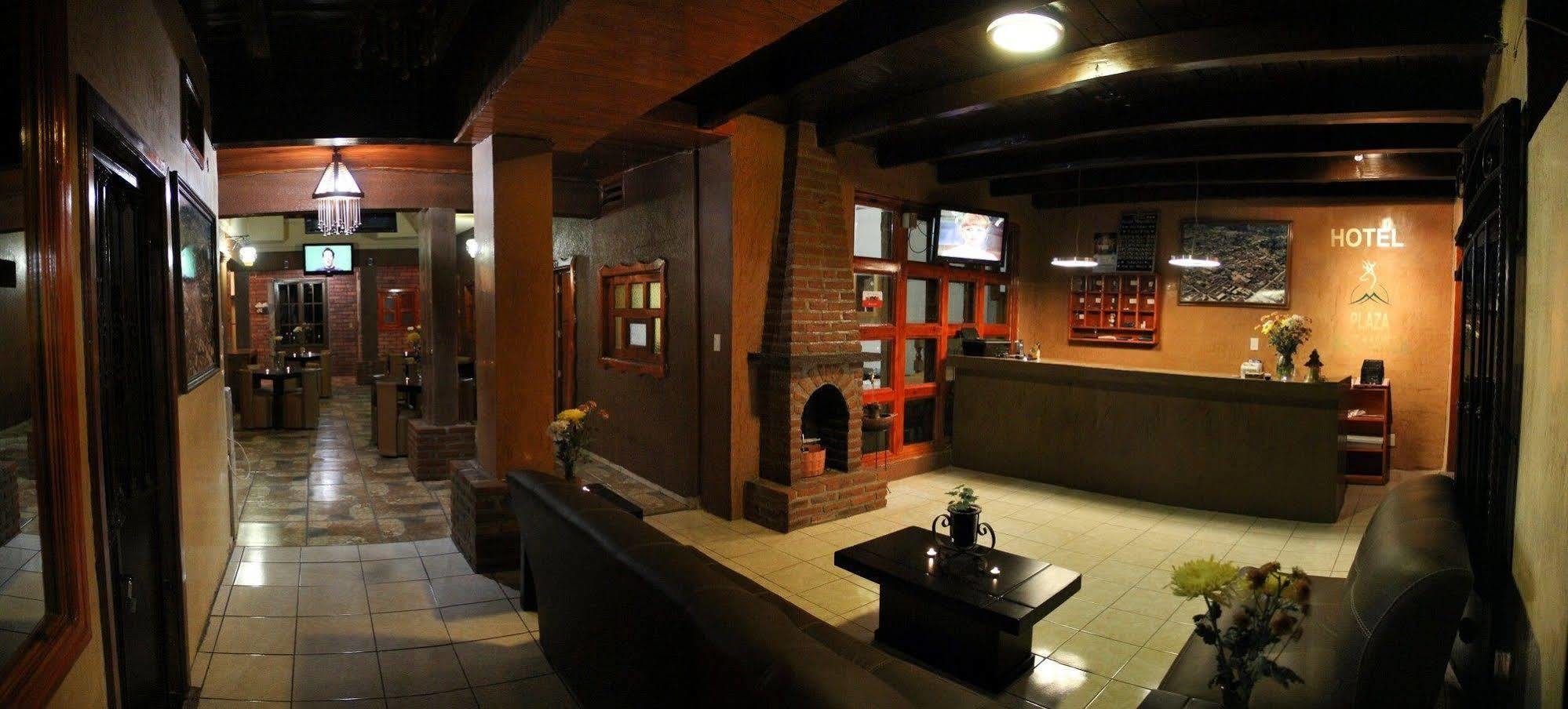 Hotel Plaza Mazamitla Buitenkant foto